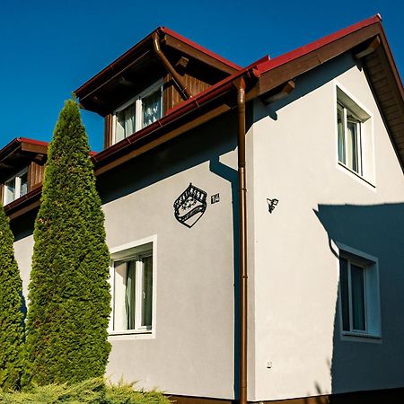 Pension Gallery Брашов Экстерьер фото